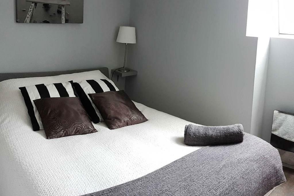 Tres Bel Appartement Centre Vitre Buitenkant foto